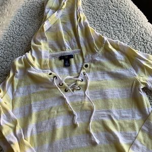 Gap woman’s beach shirt